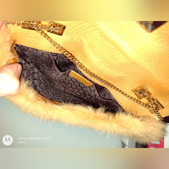 GUCCI by TOM FORD Mink & Ostrich Leather Shoulder Bag - Picture 12 of 16